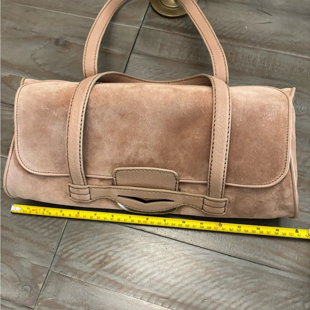 Tod’s blush pink suede shoulder bag - Picture 9 of 10